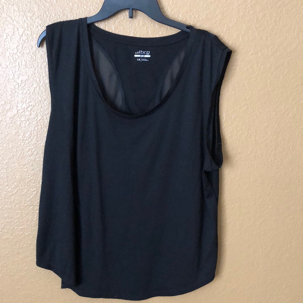 Plus Size Sleeveless Athletic Shirt